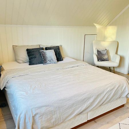A Beautiful 3-Bedroom Apartment With Stunning Views And Free Parking Берген Екстер'єр фото