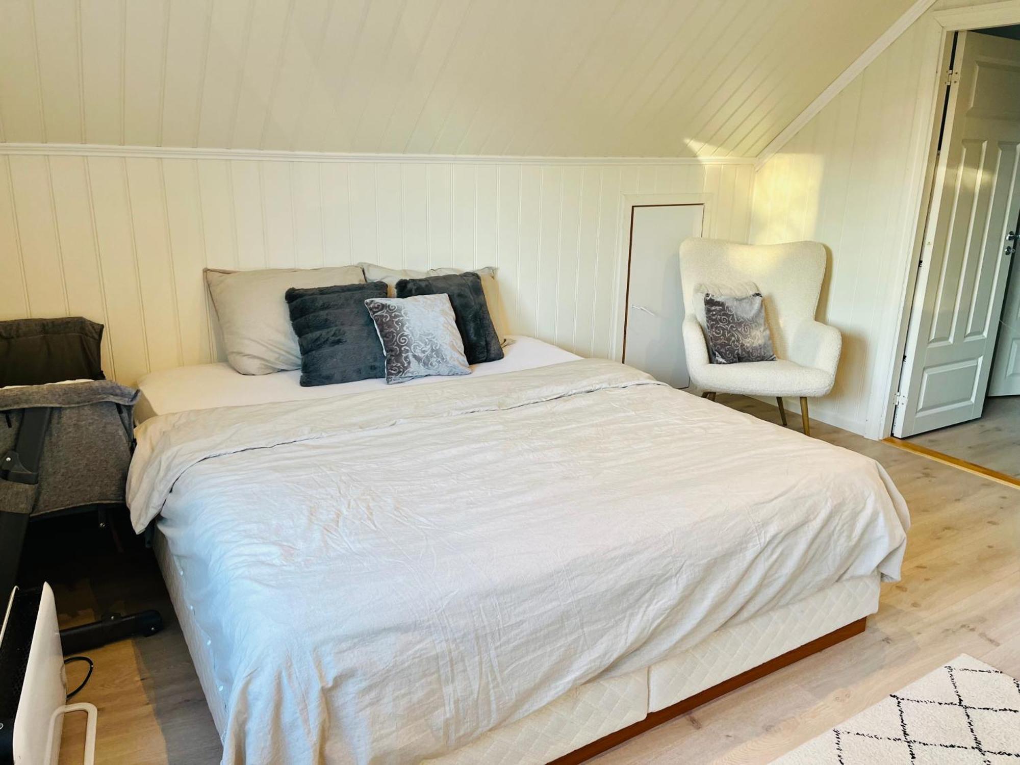 A Beautiful 3-Bedroom Apartment With Stunning Views And Free Parking Берген Екстер'єр фото