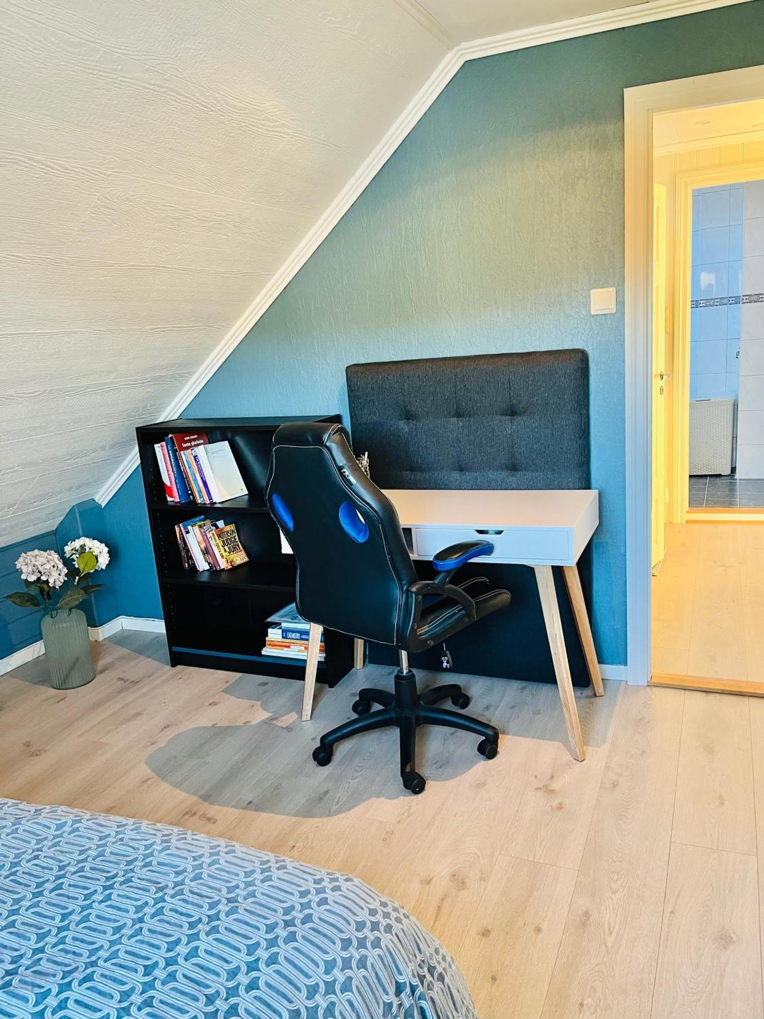 A Beautiful 3-Bedroom Apartment With Stunning Views And Free Parking Берген Екстер'єр фото